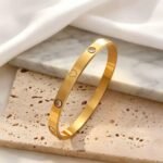 18K Gold-Plated Heart & Crystal Bangle Bracelet - Image 2